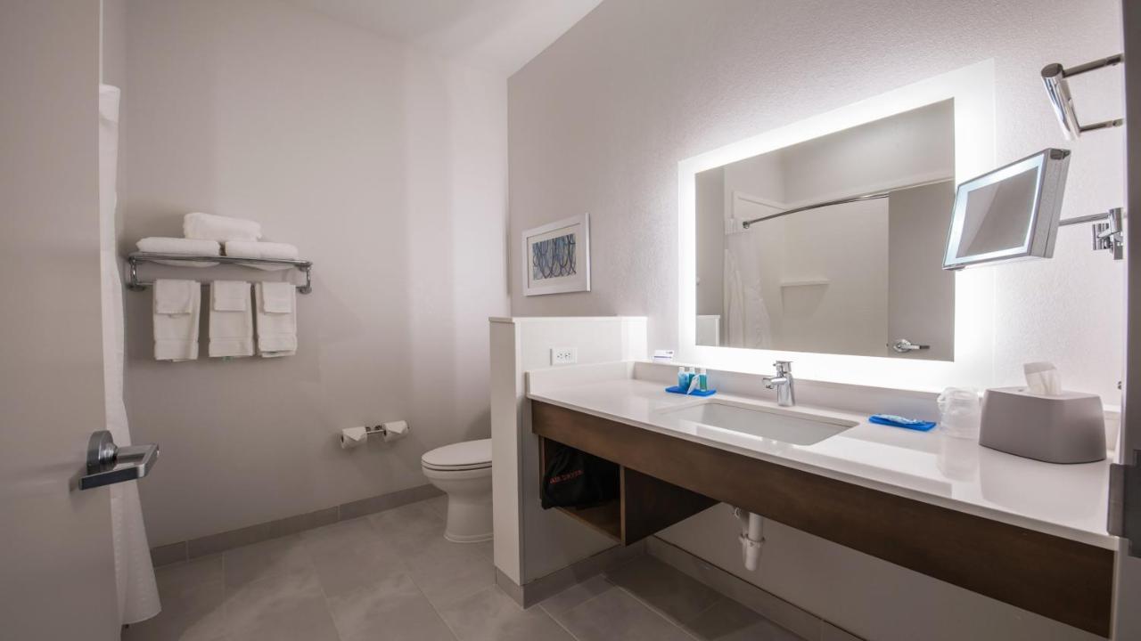 Holiday Inn Express & Suites - Dripping Springs - Austin Area By Ihg Εξωτερικό φωτογραφία